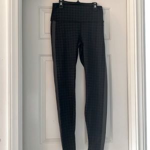 Alo Yoga High-waist Houndstooth Legging